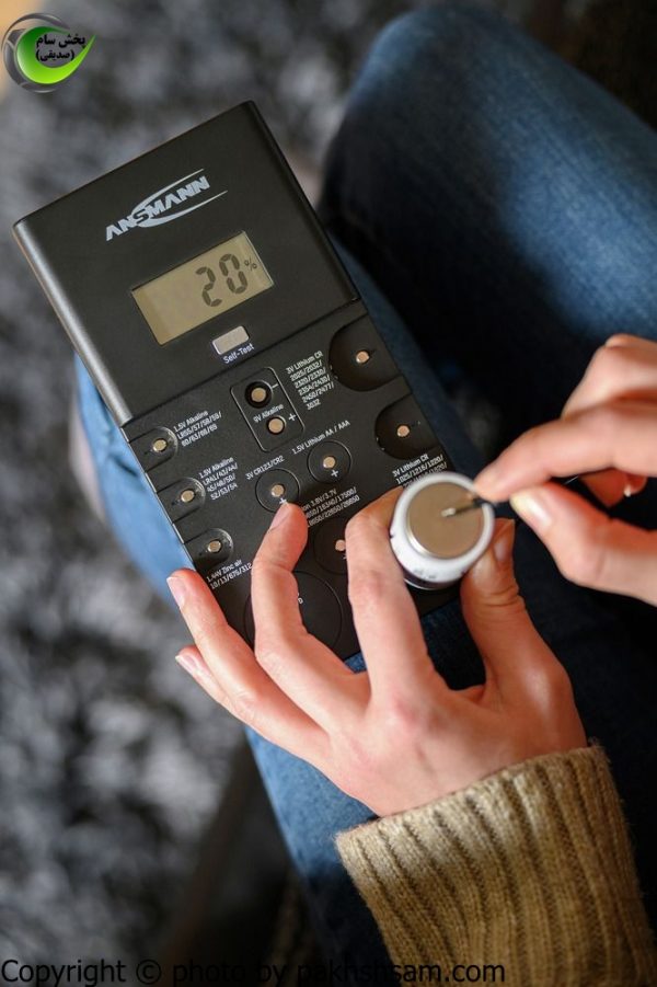 تستر حرفه‌ای Ansmann Energy Check LCD - دستگاه تست و آنالیز باتری